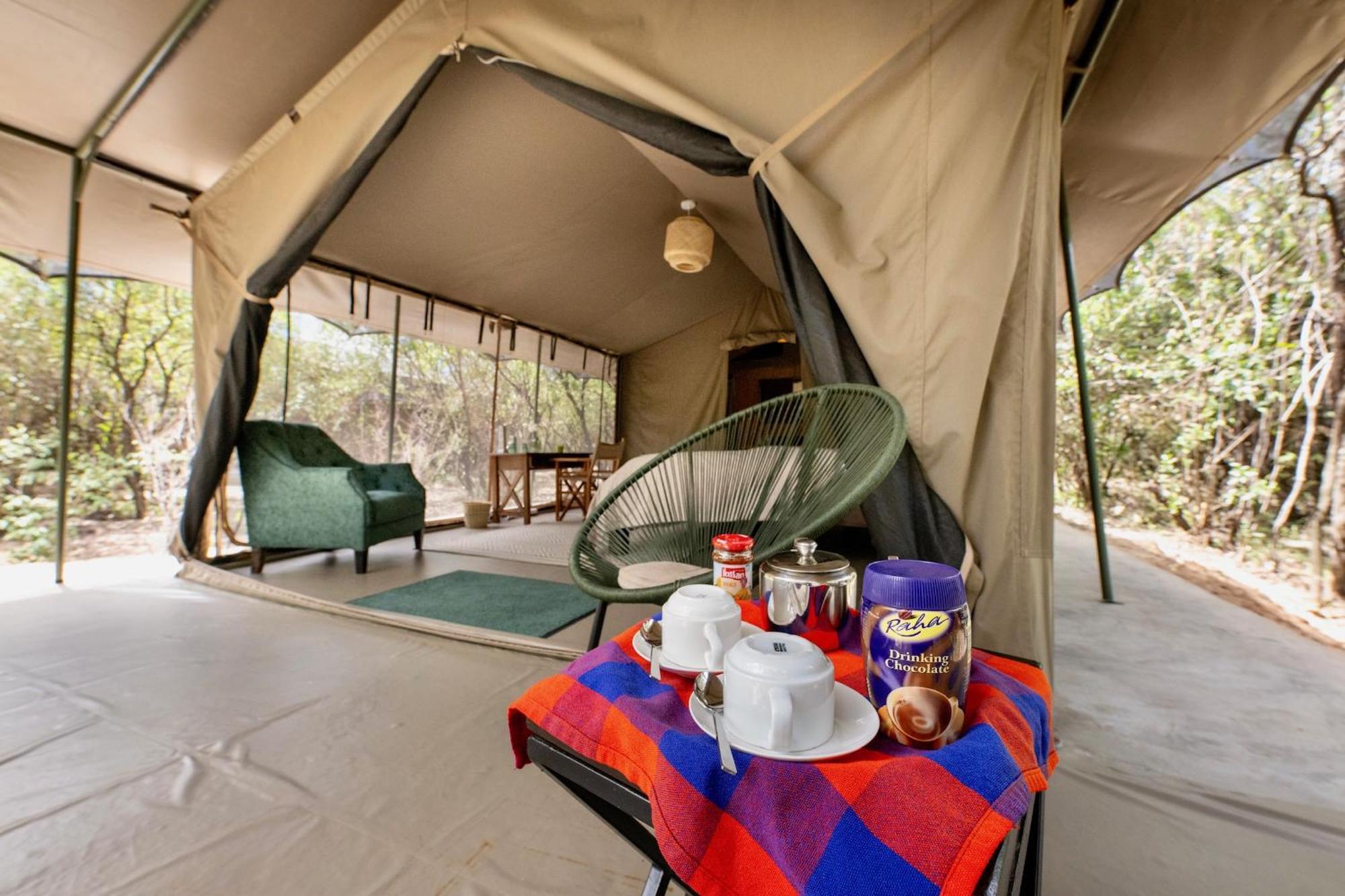 Olkinyei Mara Tented Camp * Talek