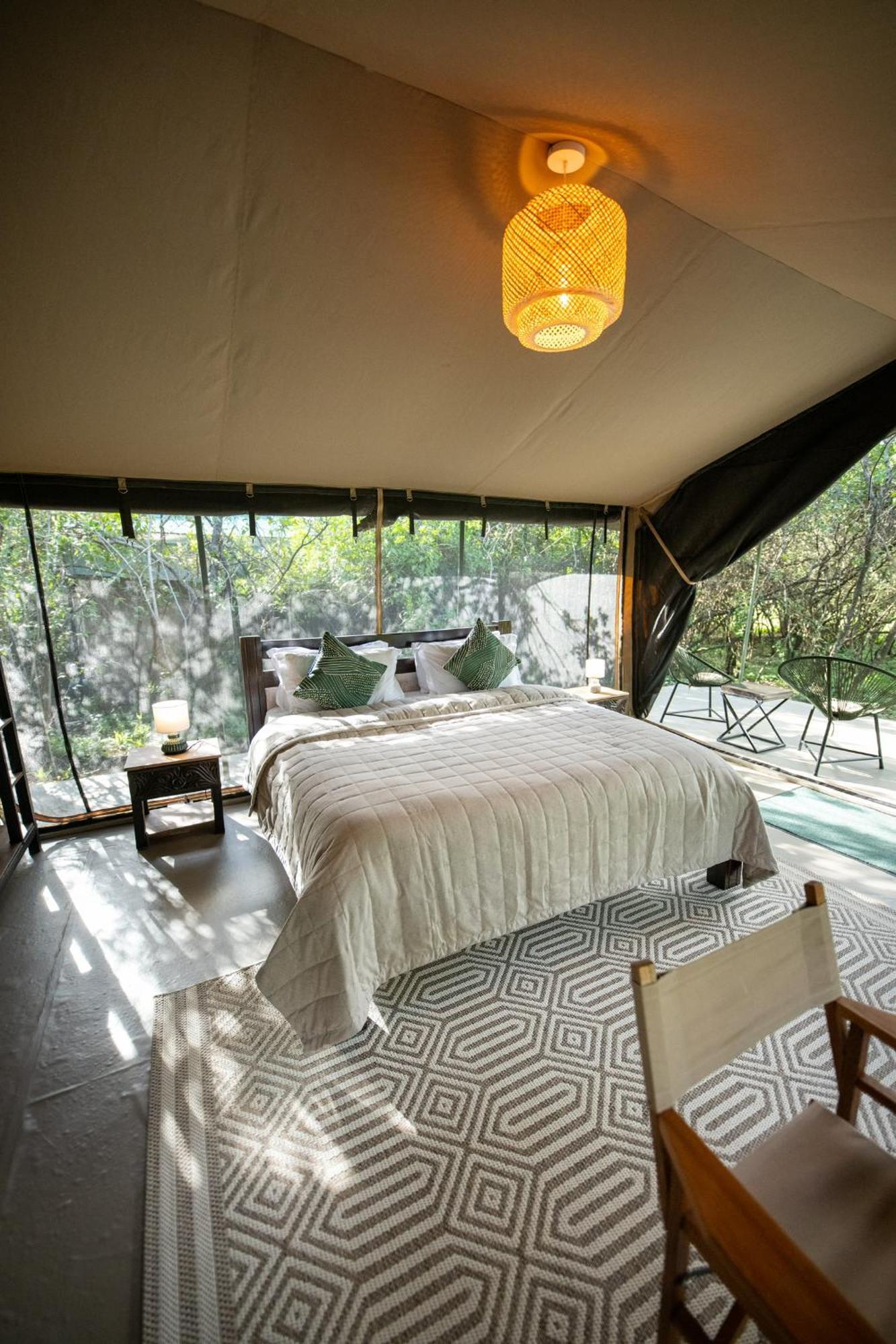Lodge Olkinyei Mara Tented Camp *