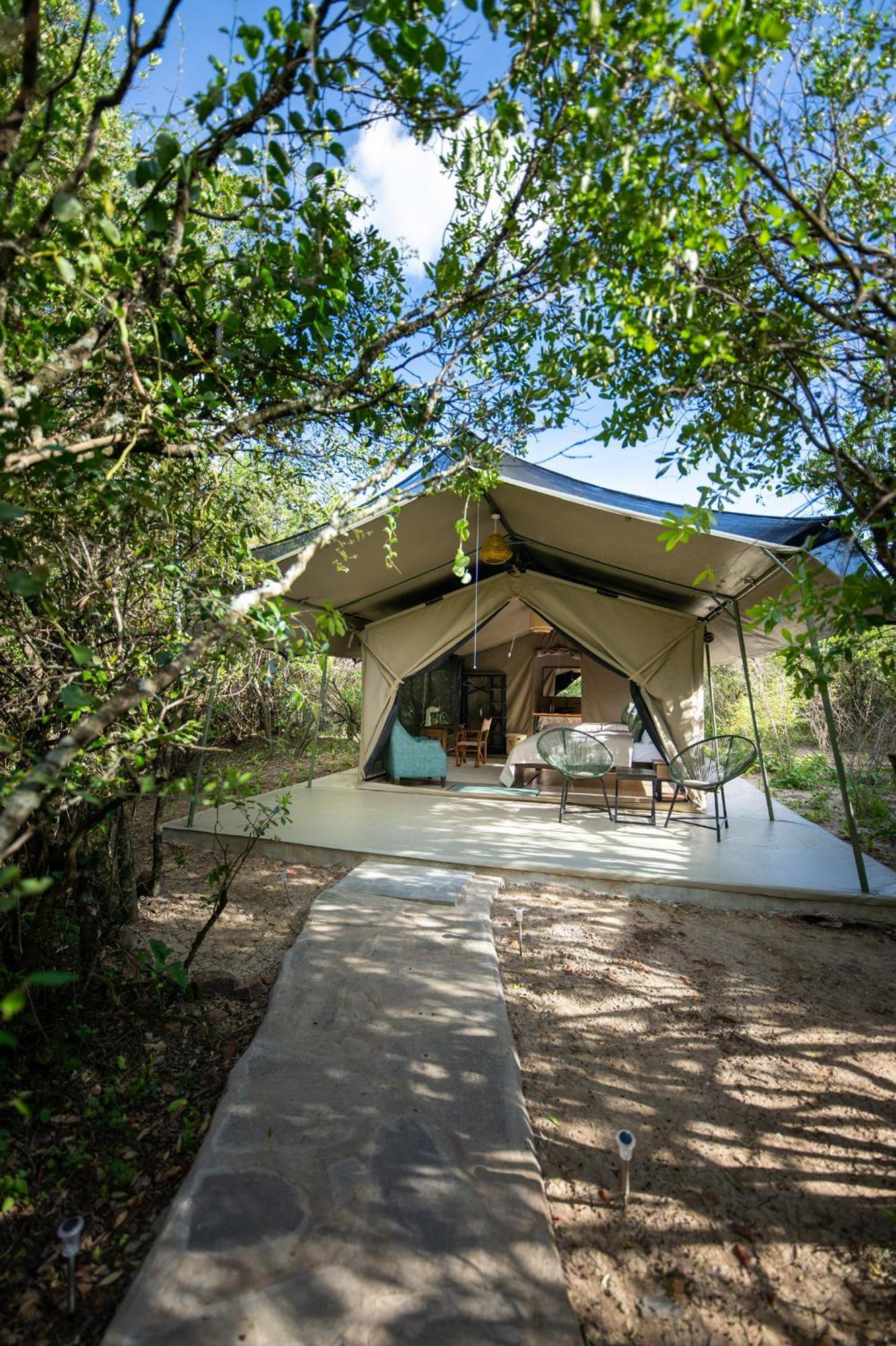 Olkinyei Mara Tented Camp *