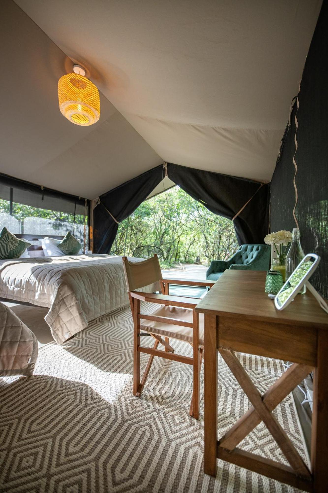 Lodge Olkinyei Mara Tented Camp *